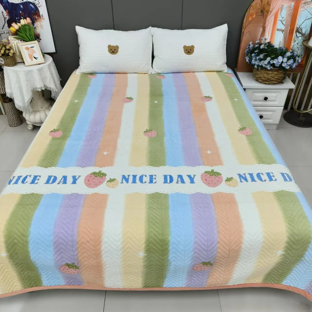 年终大促-彩虹条-牛奶绒床盖直角款双面绗缝【200*220】可机洗
