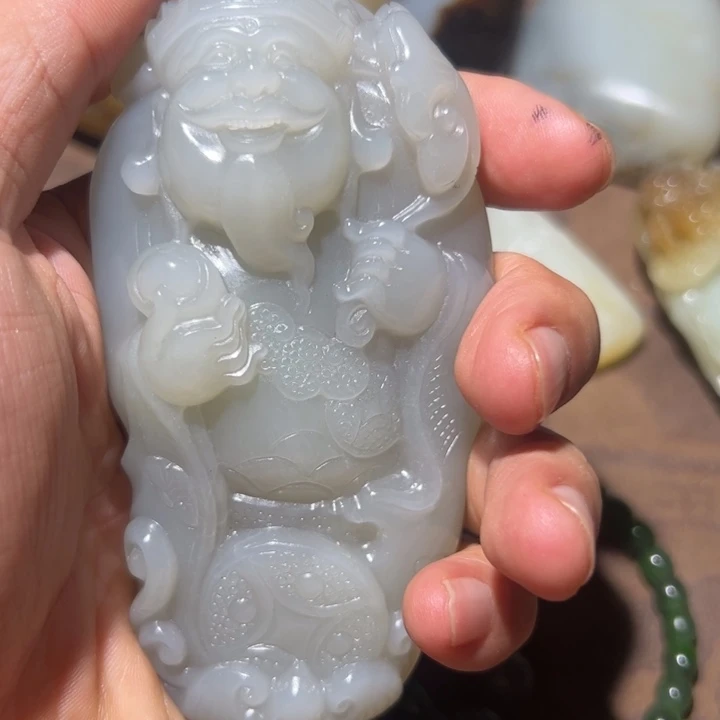 和田玉（糖玉）未镶嵌挂件?*