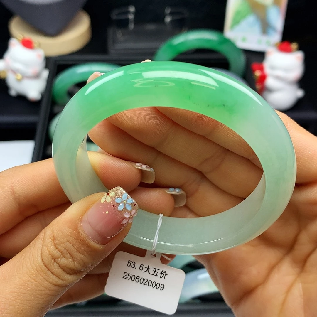 翡翠手镯未镶嵌54甜绿正圈