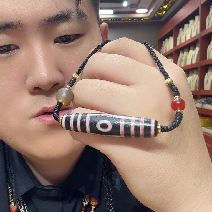 玛瑙/玉髓未镶嵌珠宝奇石