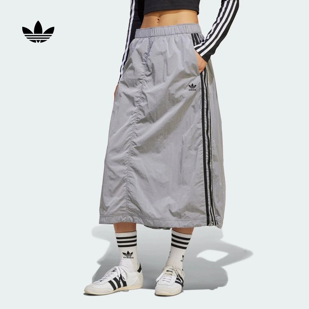 阿迪达斯官方三叶草 简约百搭运动半身裙女春季新款adidas JD2582