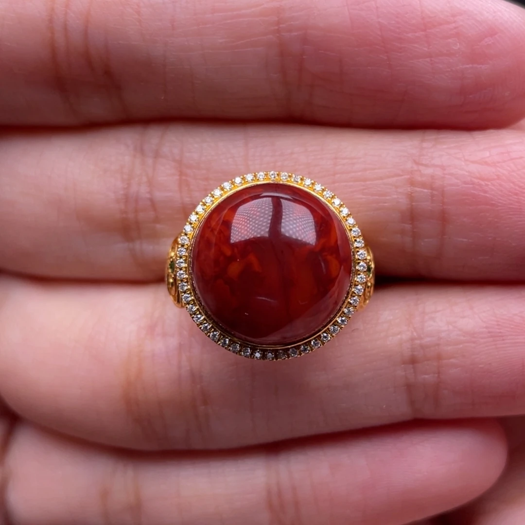 南红玛瑙18K金镶嵌珠宝奇石女戒