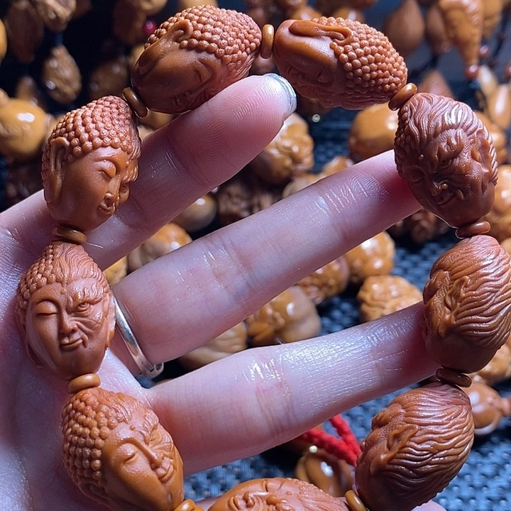 吊坠橄榄核一念之间