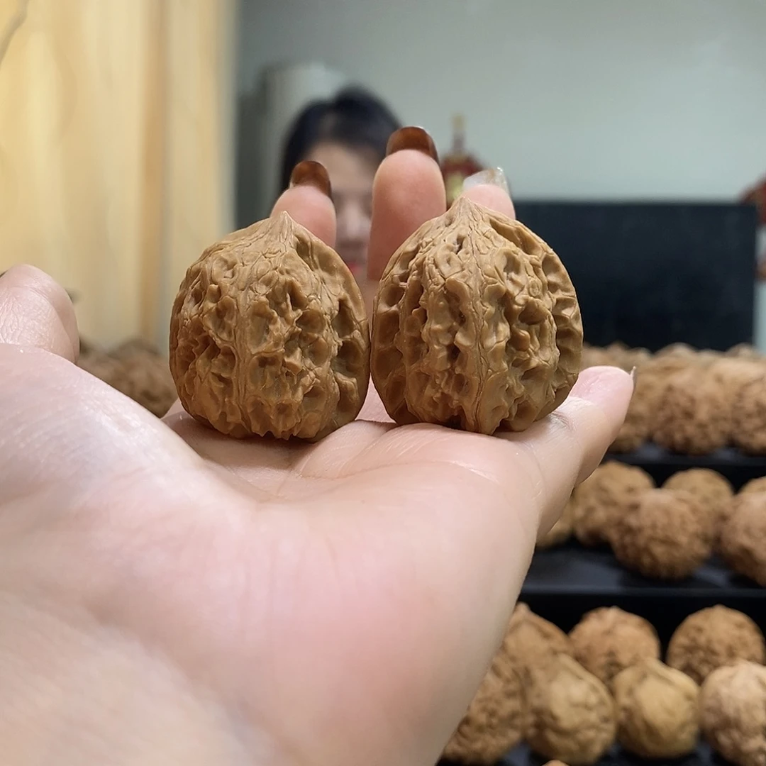 把件文玩核桃33红雀