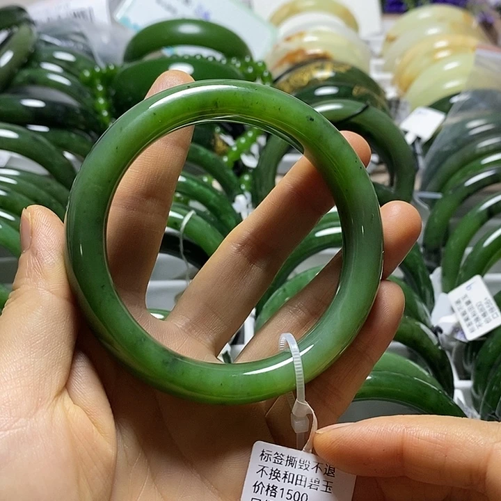 未镶嵌手镯和田玉（碧玉）正圈59