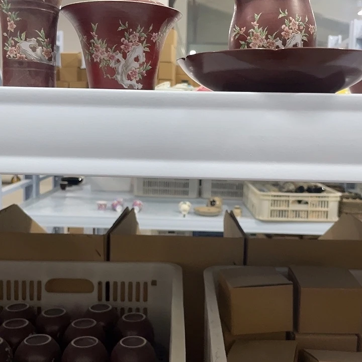 扭扭捏捏那。  扭扭捏捏那你忙呢