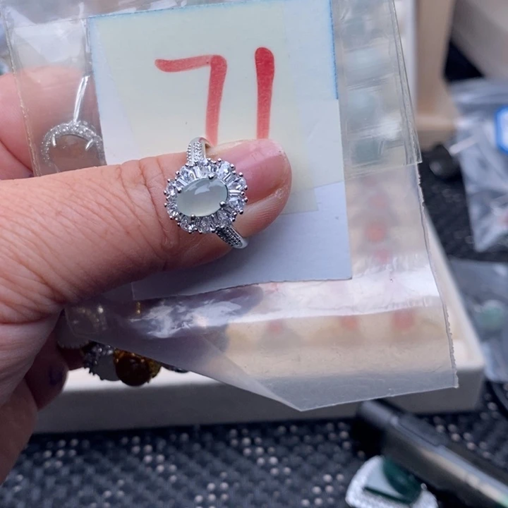 未镶嵌戒指翡翠缅甸