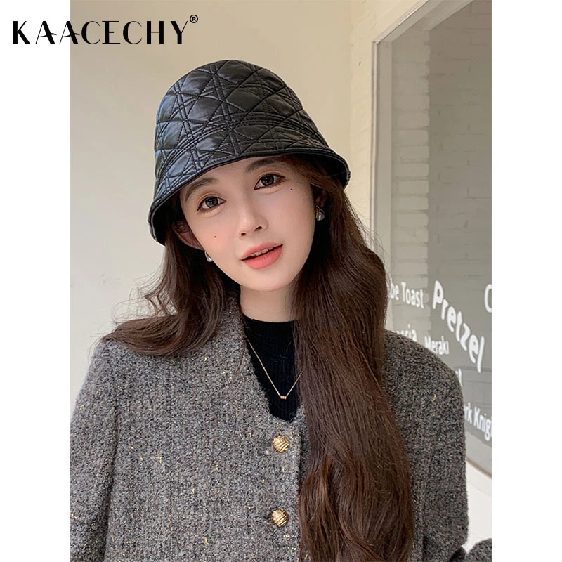 日系格纹保暖渔夫帽子女2025新款爆款洋气高级感显脸小羊皮盆帽