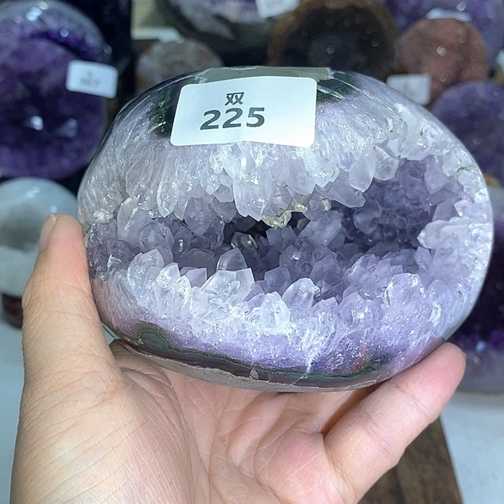 未镶嵌水晶大型摆件（非配饰）