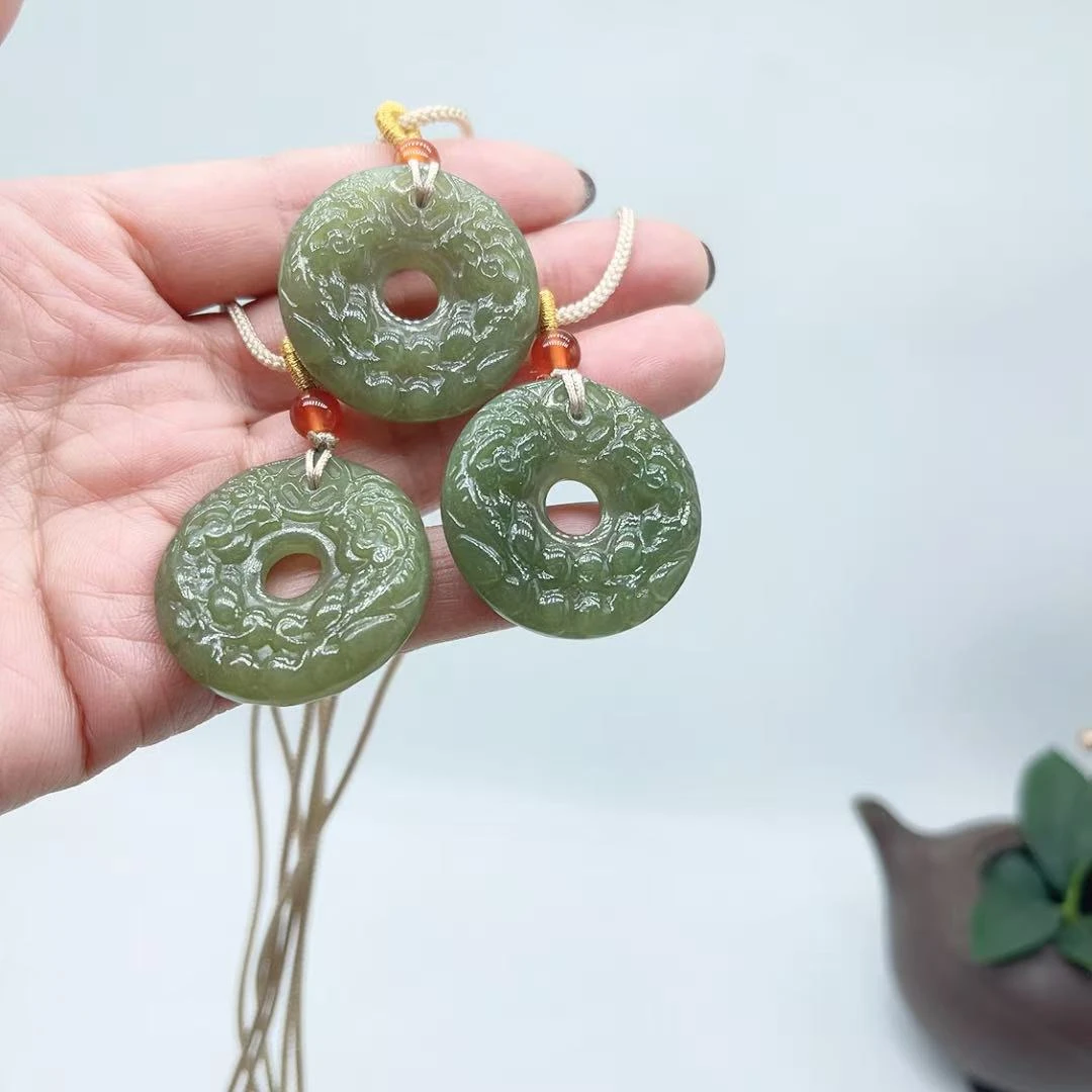 【玉美人曌璞阁】和田玉貔貅扣吊坠约卡32（多样性发货拍一发一）