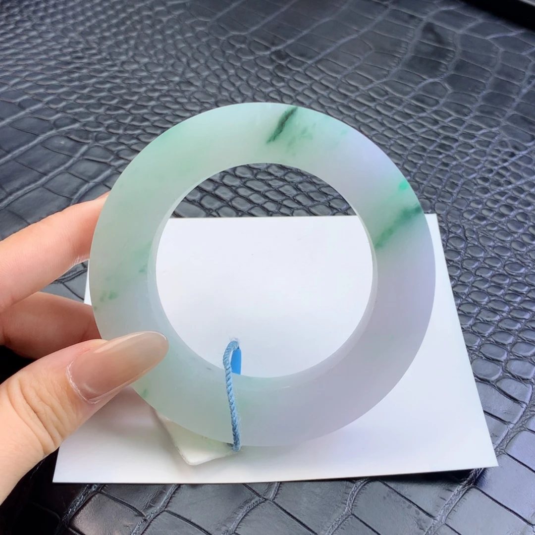 未镶嵌手镯定制翡翠