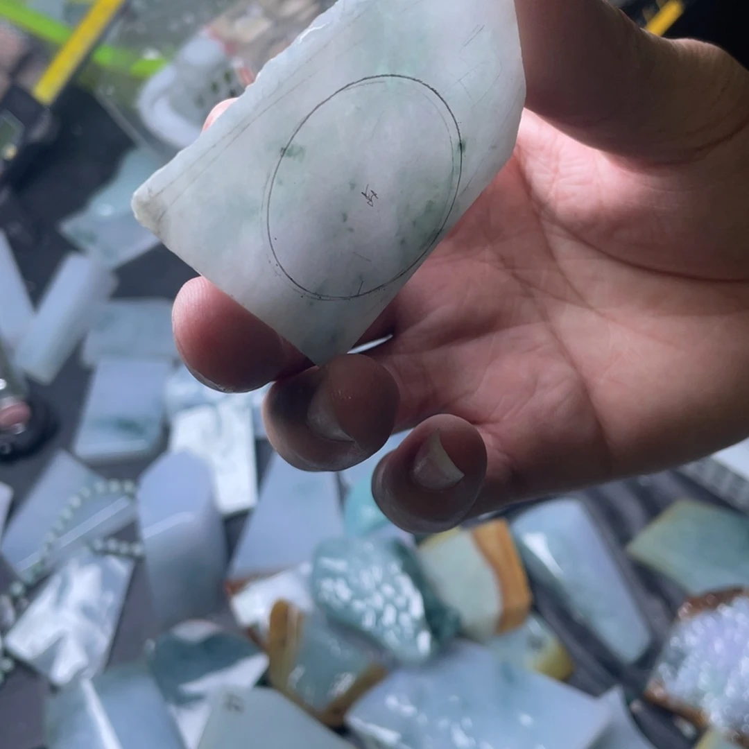 未镶嵌定制翡翠