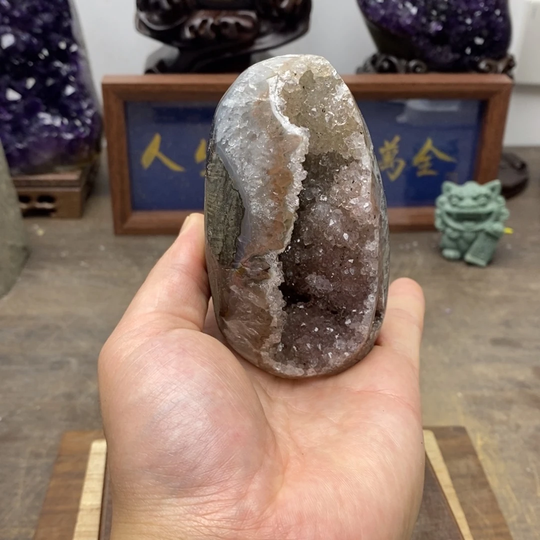 未镶嵌水晶大型摆件（非配饰）