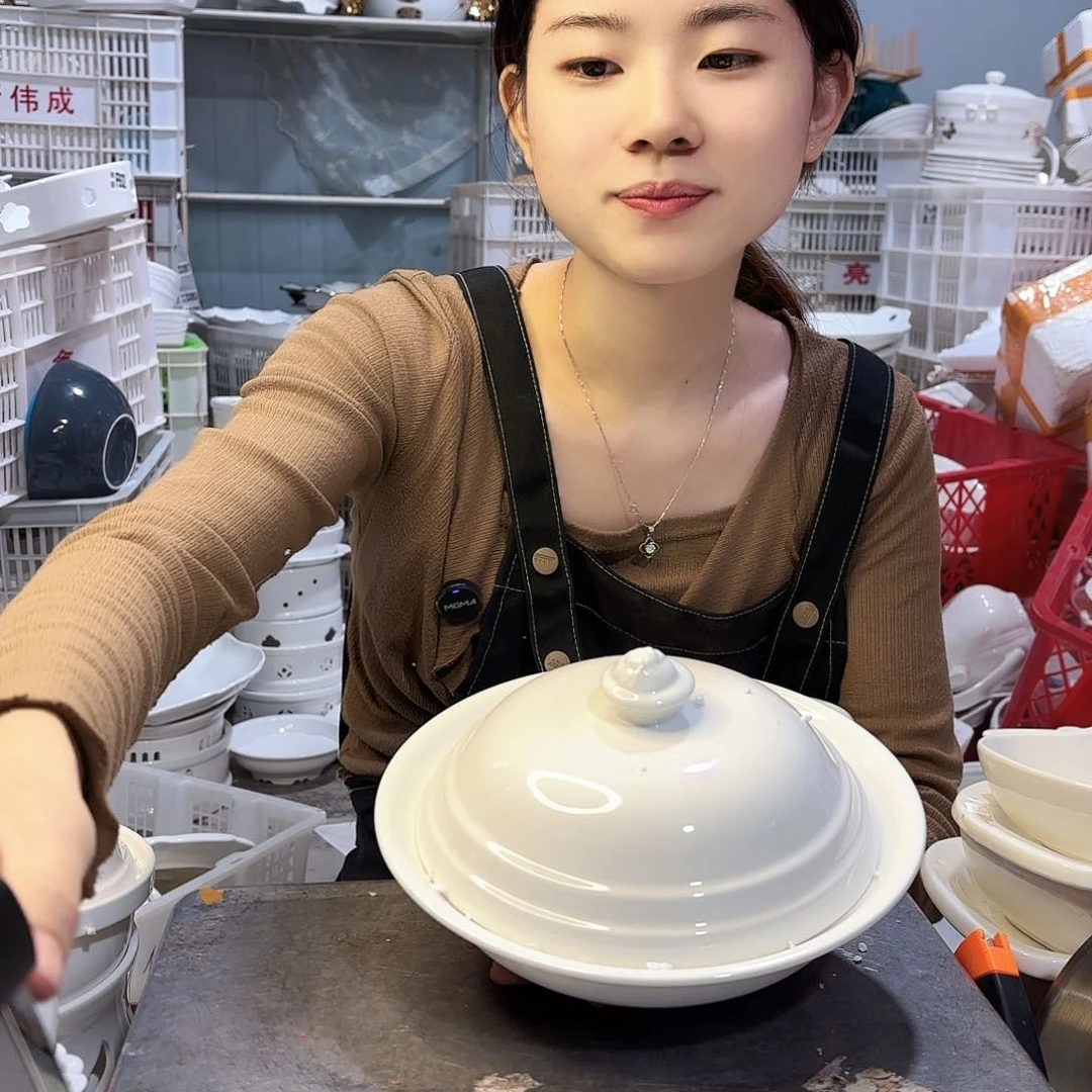 盘微瑕产品………盖碗一个