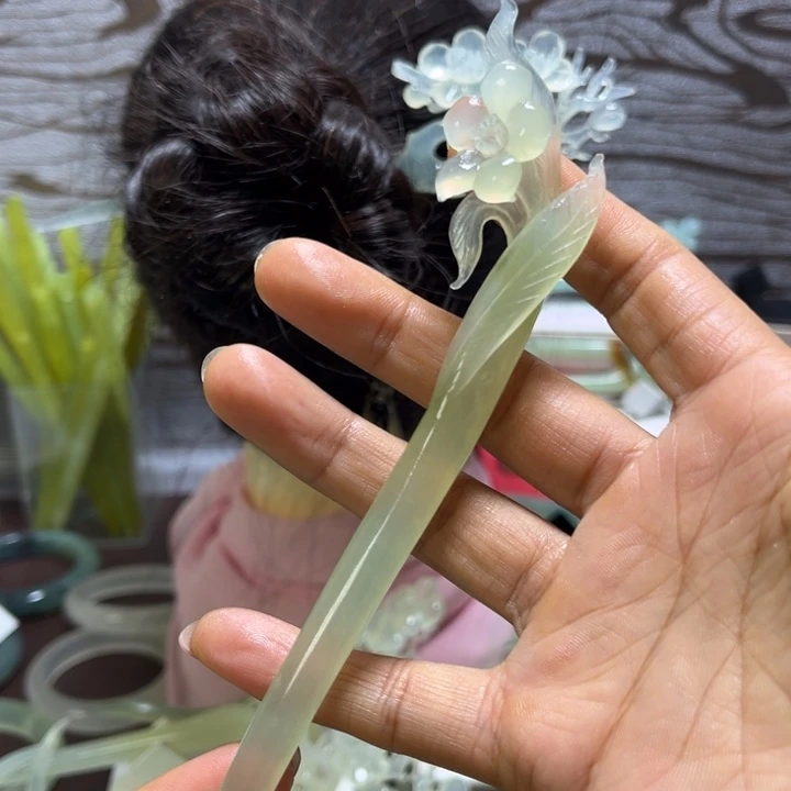 蛇纹石玉未镶嵌发簪