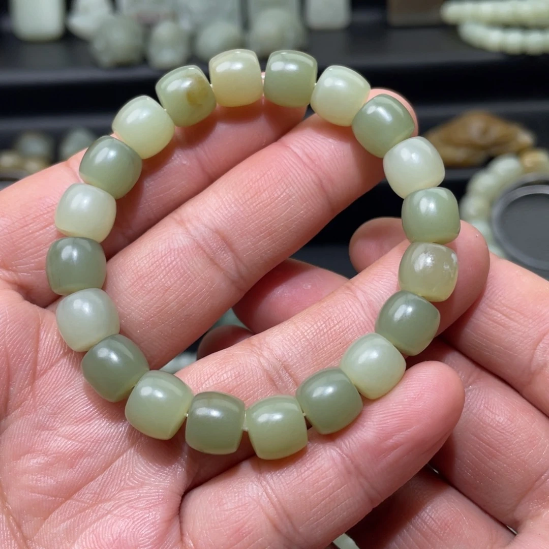 和田玉挂件未镶嵌鸟*捶