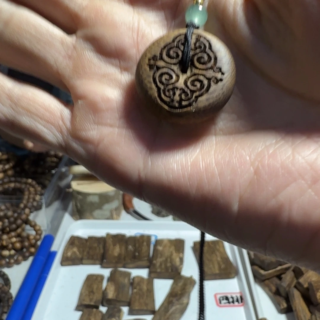 越***贝线香奇楠沉香原木