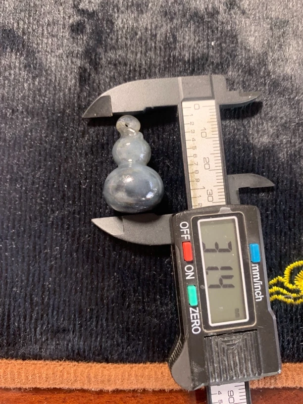 岫玉水墨葫芦挂件饰品