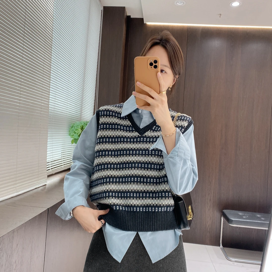 IMFLY金小金自制女装 套装DYW10231冬季复古针织马甲+衬衫两件套