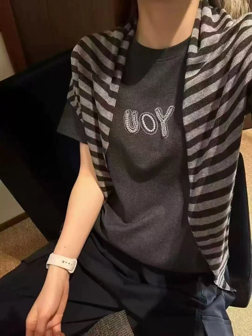【女人家】5802早秋新款圆领短袖T恤配条纹三角围巾洋气百搭上衣