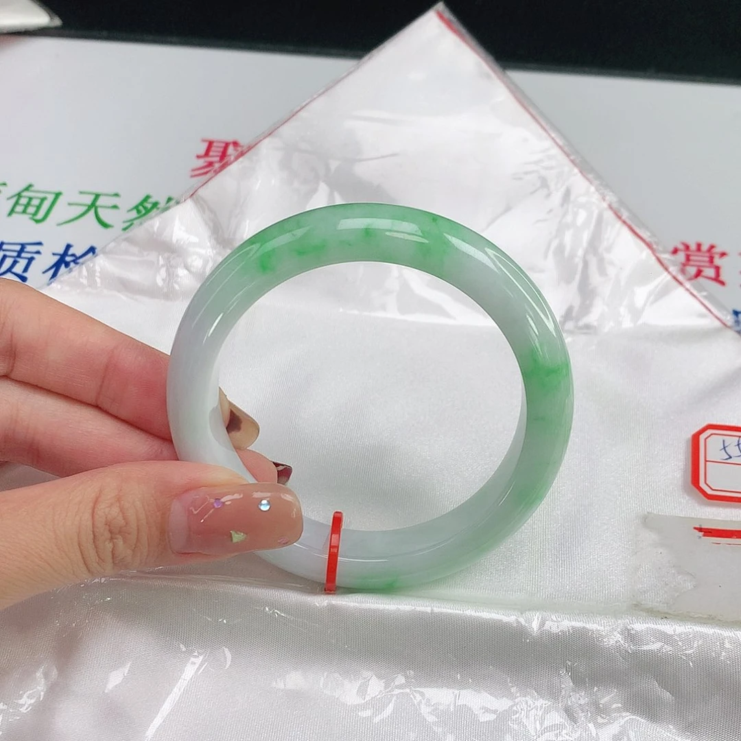 未镶嵌手镯翡翠010