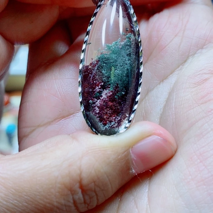 水晶颈饰未镶嵌，