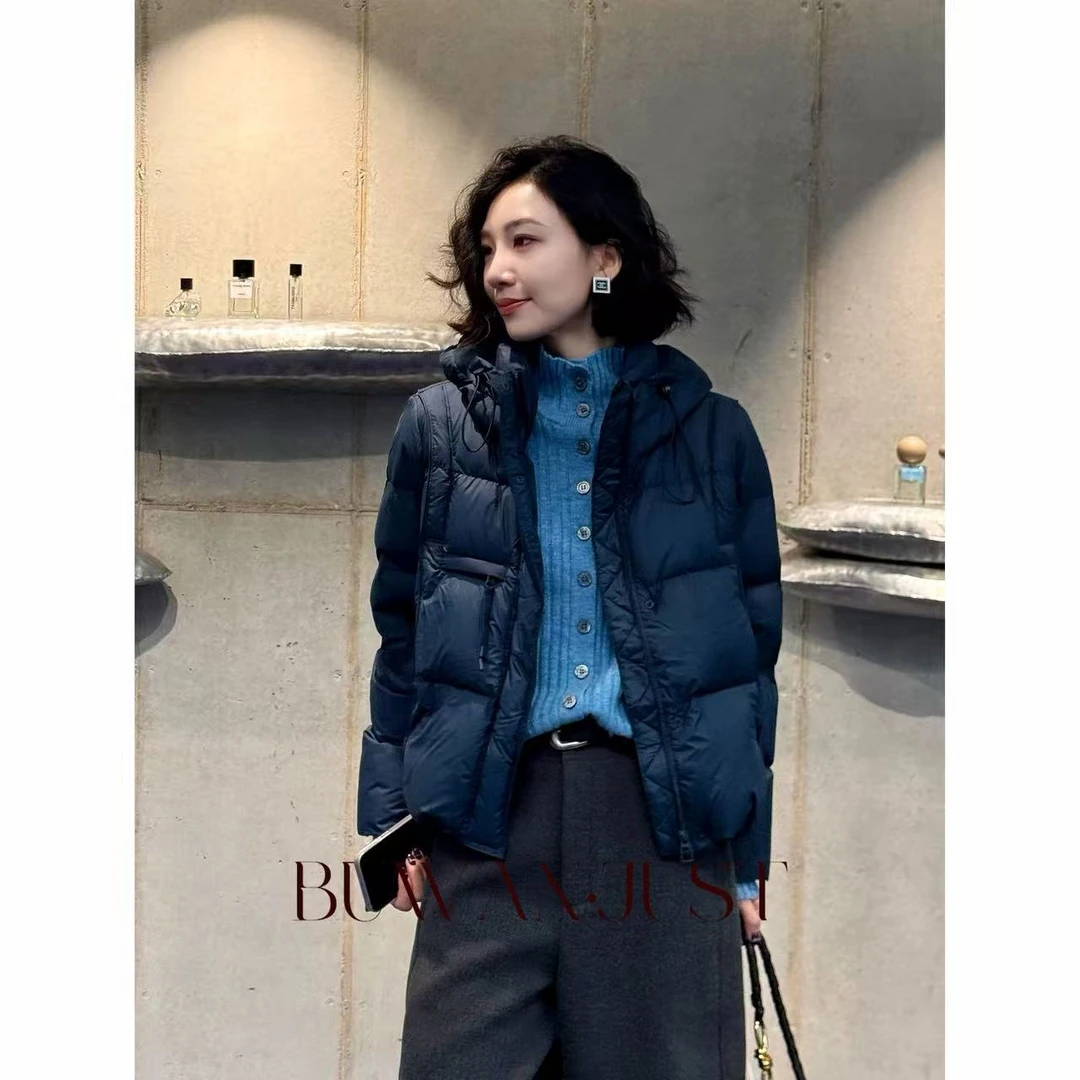 BUWANJUST【普鲁士蓝】高品定制蓬松轻盈保暖90绒连帽羽绒服 B2521