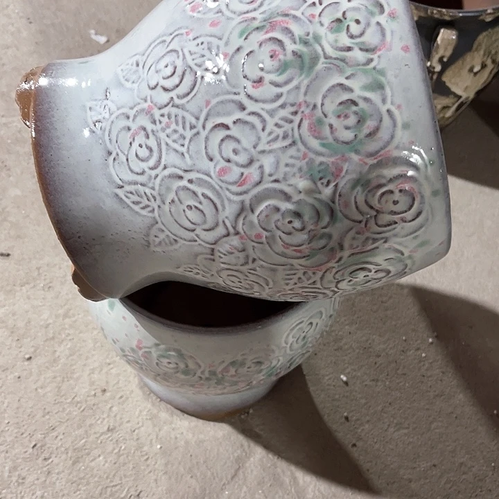 红陶口径18高度20两只瑕疵