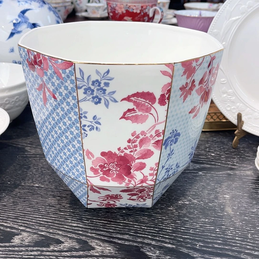 小***皮骨瓷花瓶➕2个沙拉勺盒//