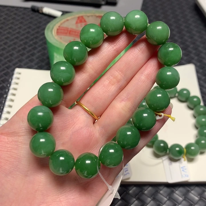 东***和田玉（碧玉）未镶嵌手串