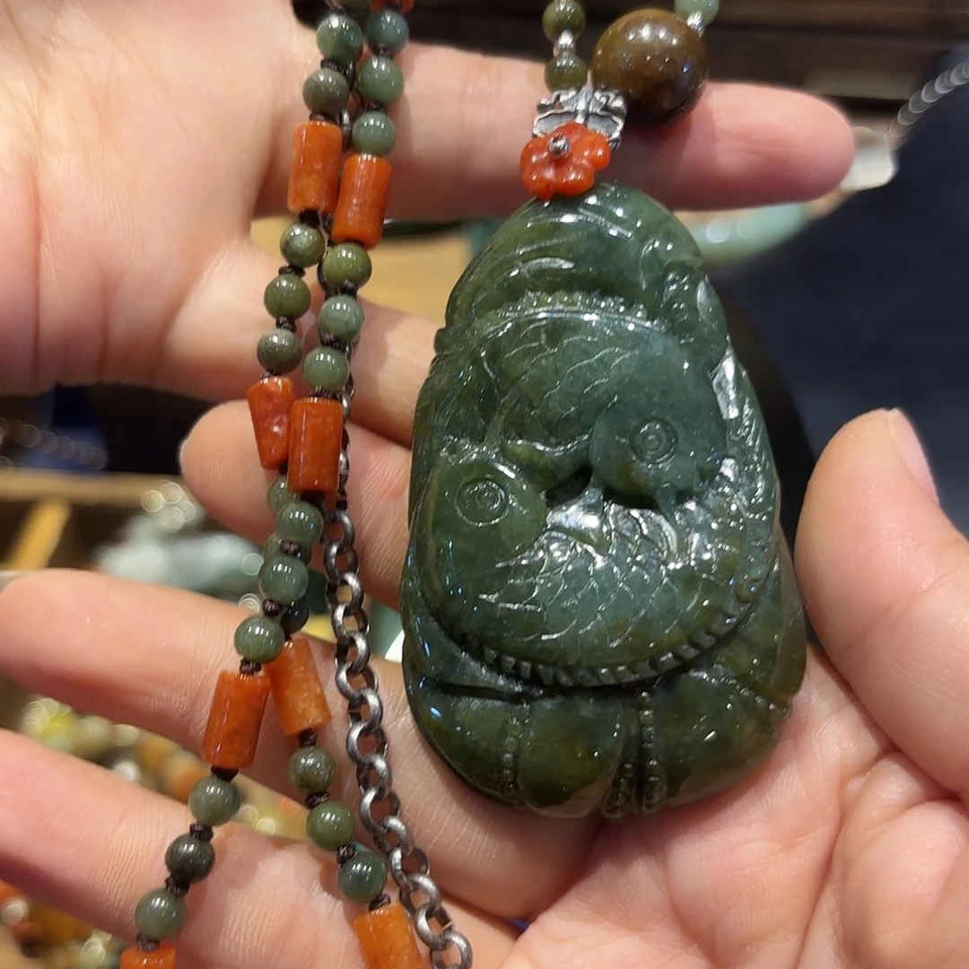 翡翠手镯未镶嵌原创