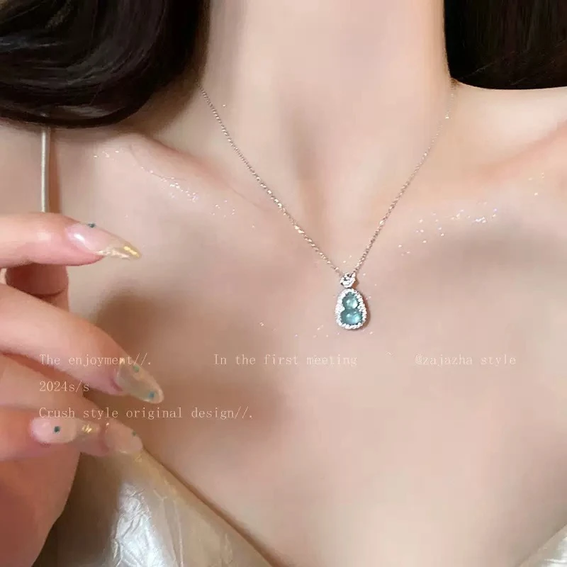 冰蓝色葫芦项链夏天轻奢高级感气质百搭锁骨链A367