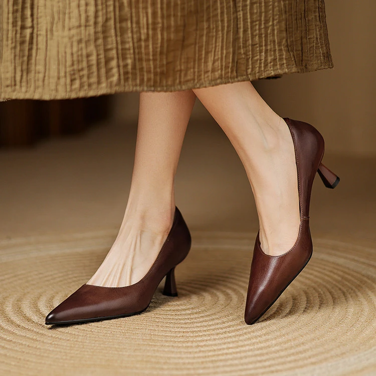 真皮气质尖头浅口单鞋女法式简约细跟职业通勤高跟鞋性感小皮鞋女