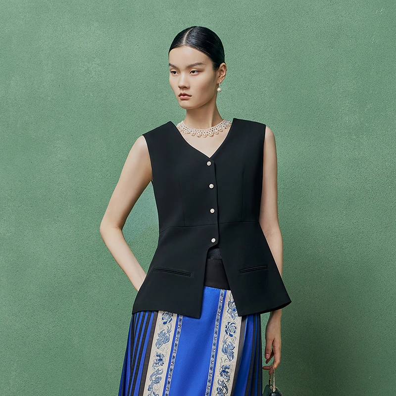 生活在左优雅马夹法式复古珍珠修身显瘦2025春夏新品无袖外套女