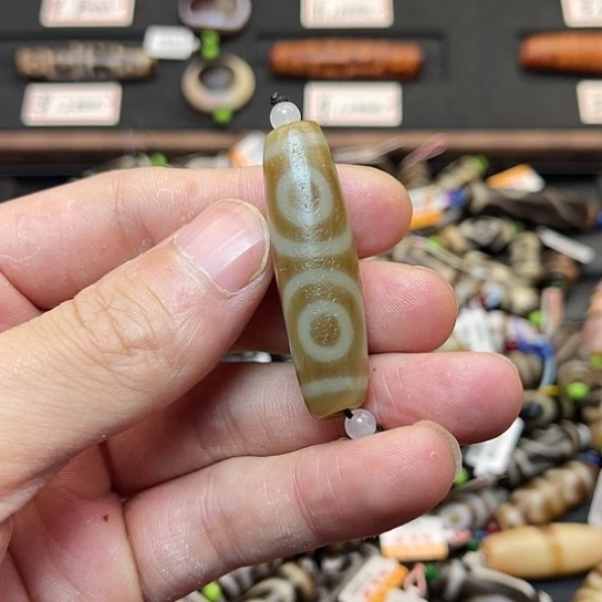 神***雕玛瑙/玉髓未镶嵌珠宝半成品