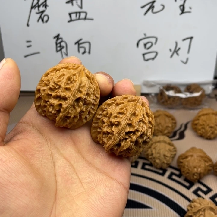 尧***研文玩核桃吊坠苹果园41