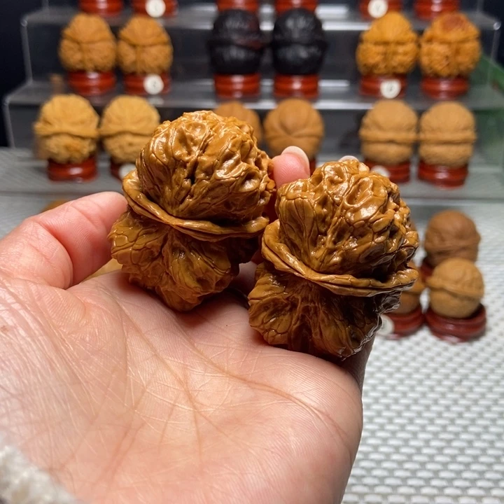 把件文玩核桃30磐石鬼脸