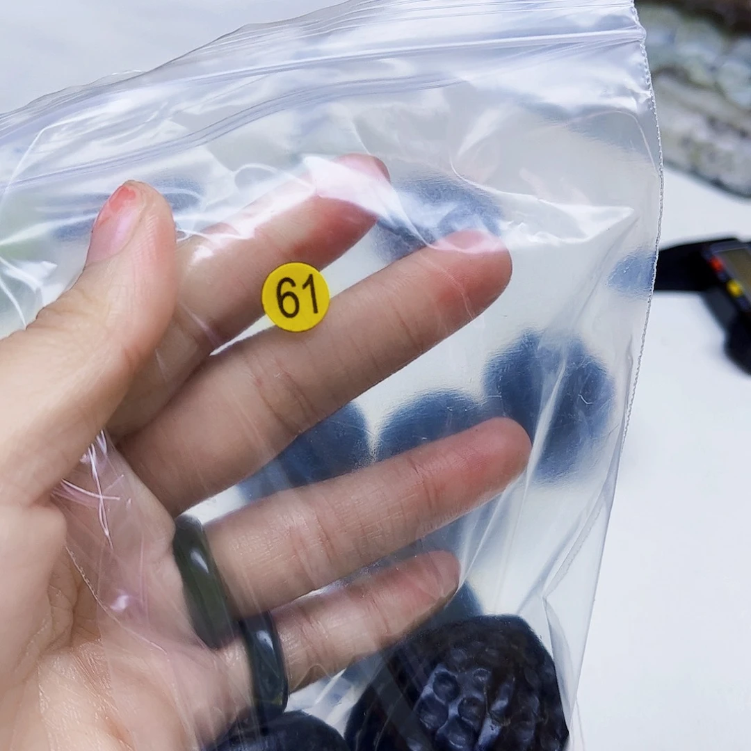 和田玉（糖玉）未镶嵌珠宝半成品?**?