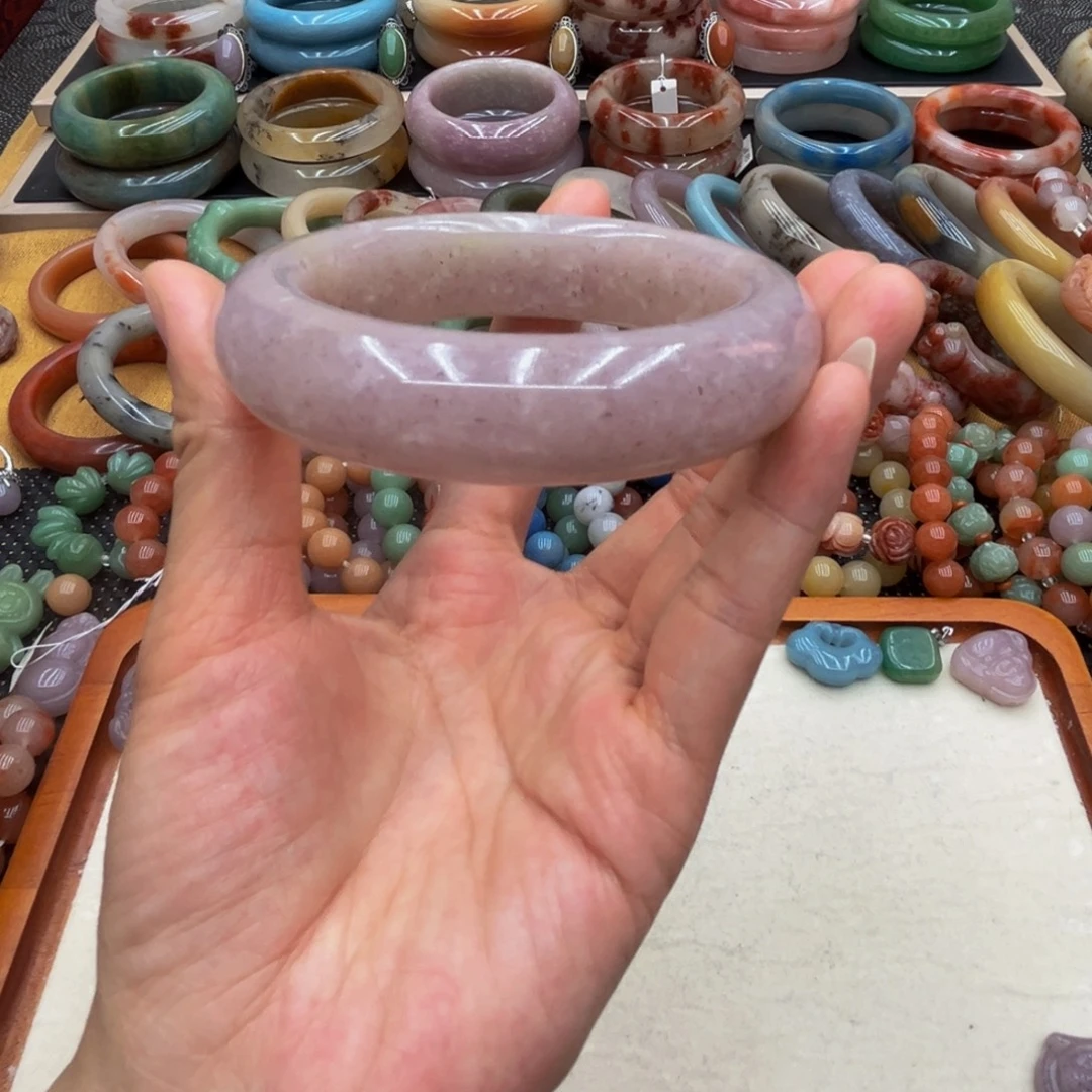 ****莹石英质玉未镶嵌圈口齐全