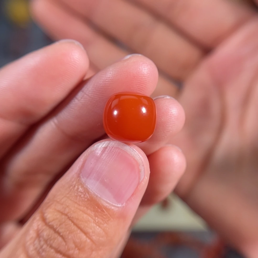 南红玛瑙滴水洞老型珠11.5未镶嵌V****y