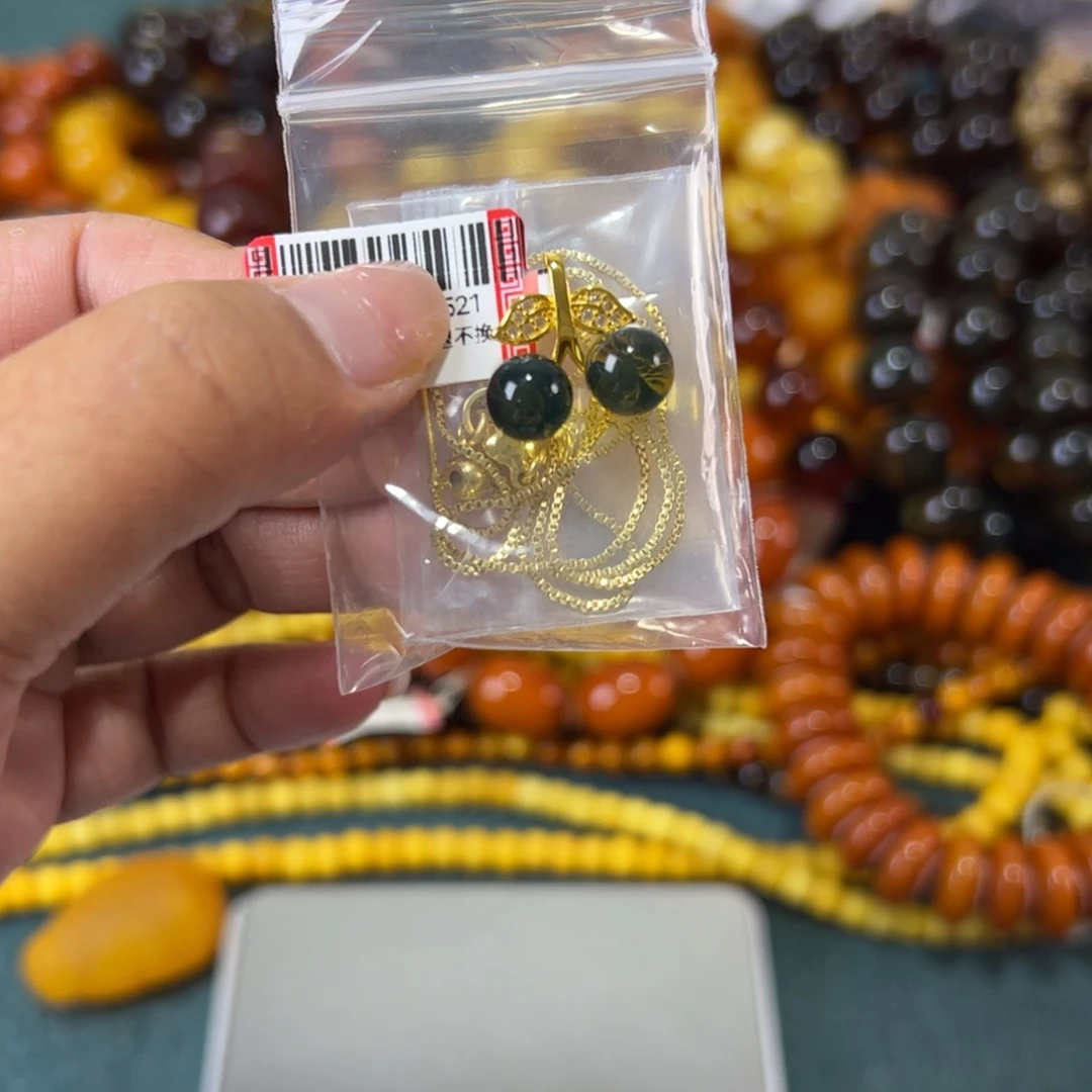 未镶嵌琥珀珠宝奇石222