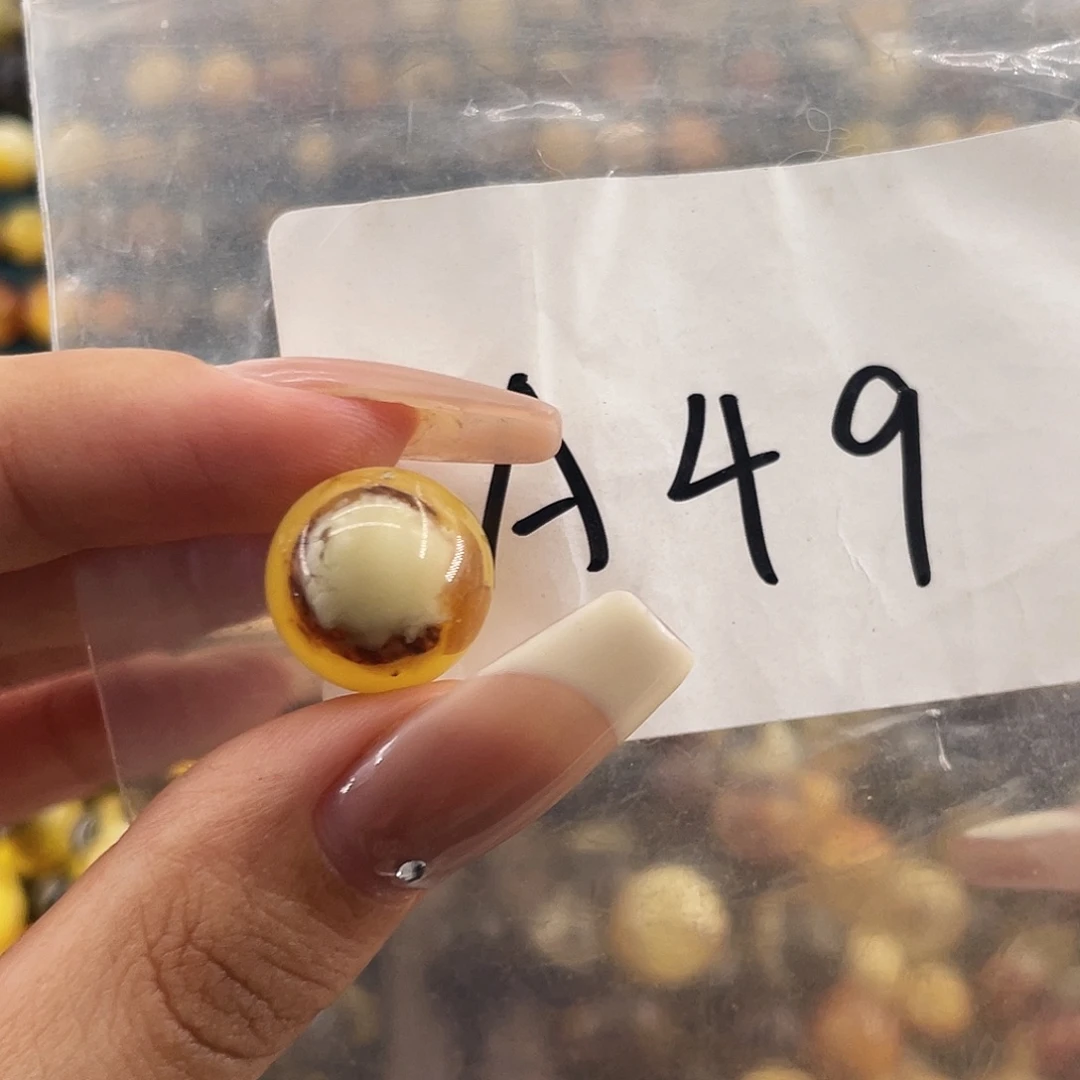 琥珀未镶嵌裸石14.4福利