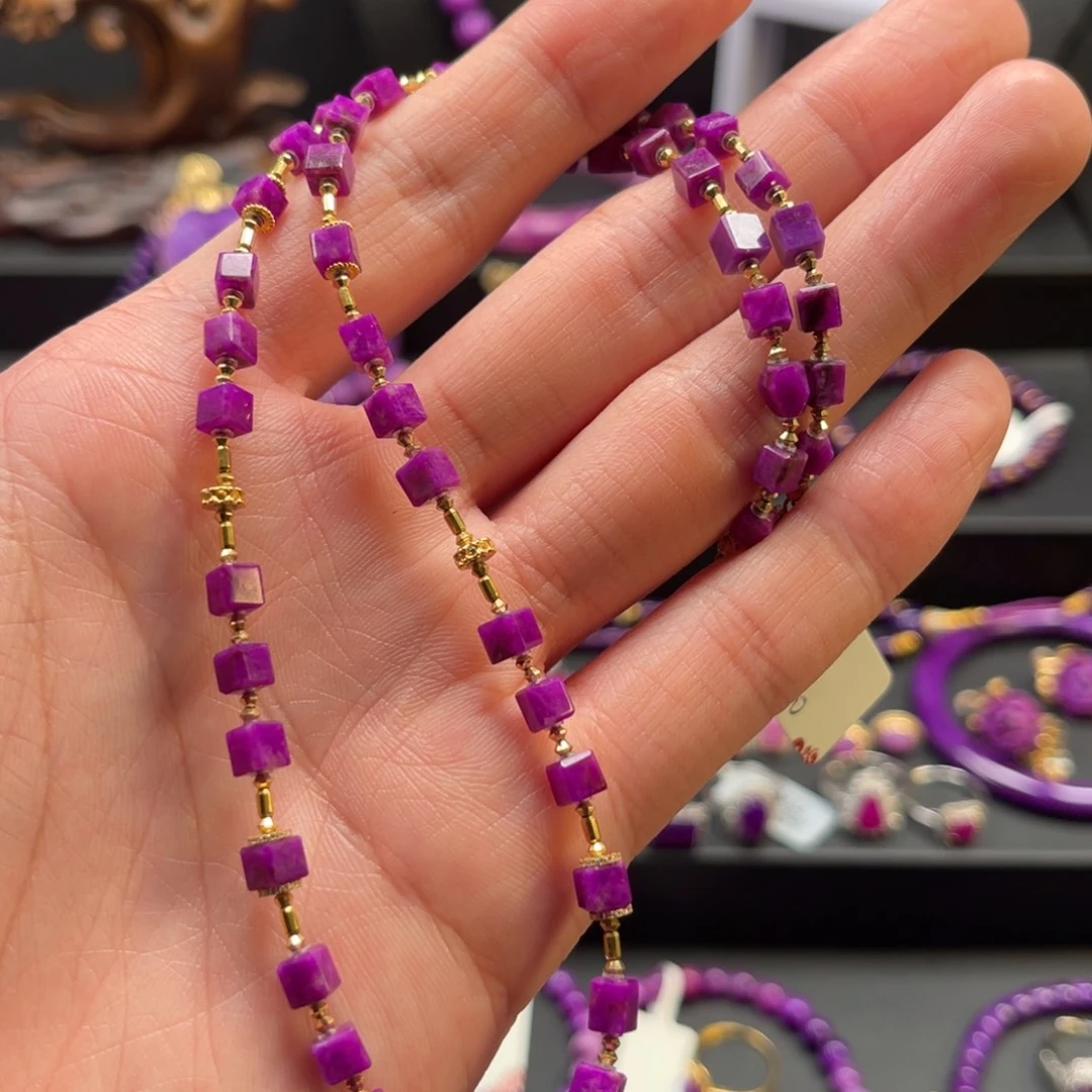 彦***福苏纪石（舒俱来）18K金镶嵌项链