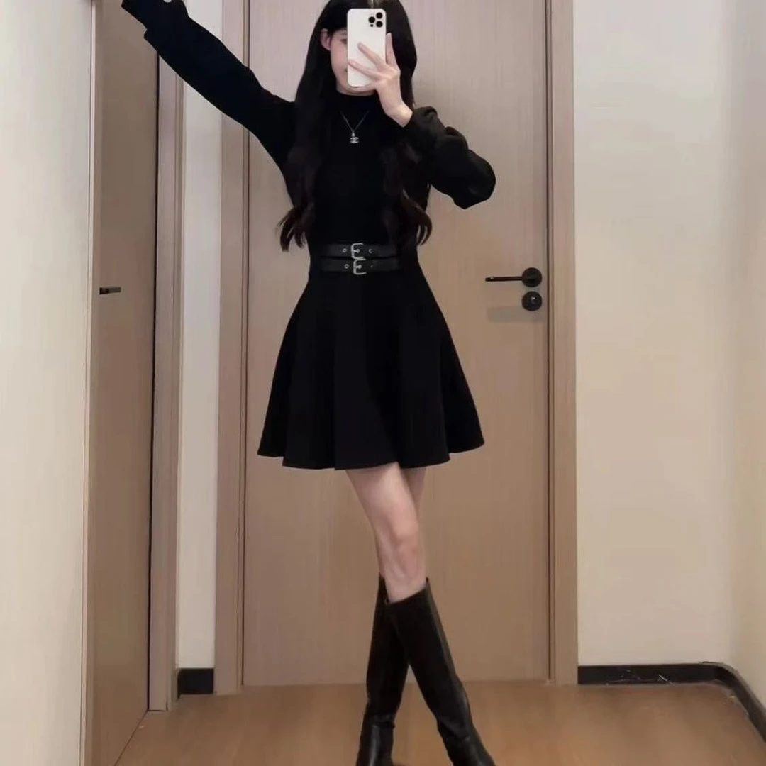 气质黑色连衣裙冬季法式女秋冬内搭打底裙子小黑裙时尚长袖穿搭