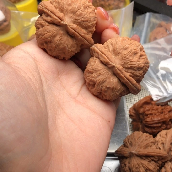 吊坠文玩核桃40尺寸球形元宝，