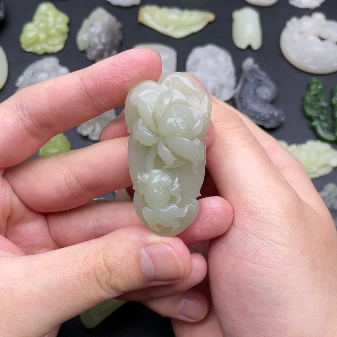 【闪购商品】颈饰未镶嵌和田玉