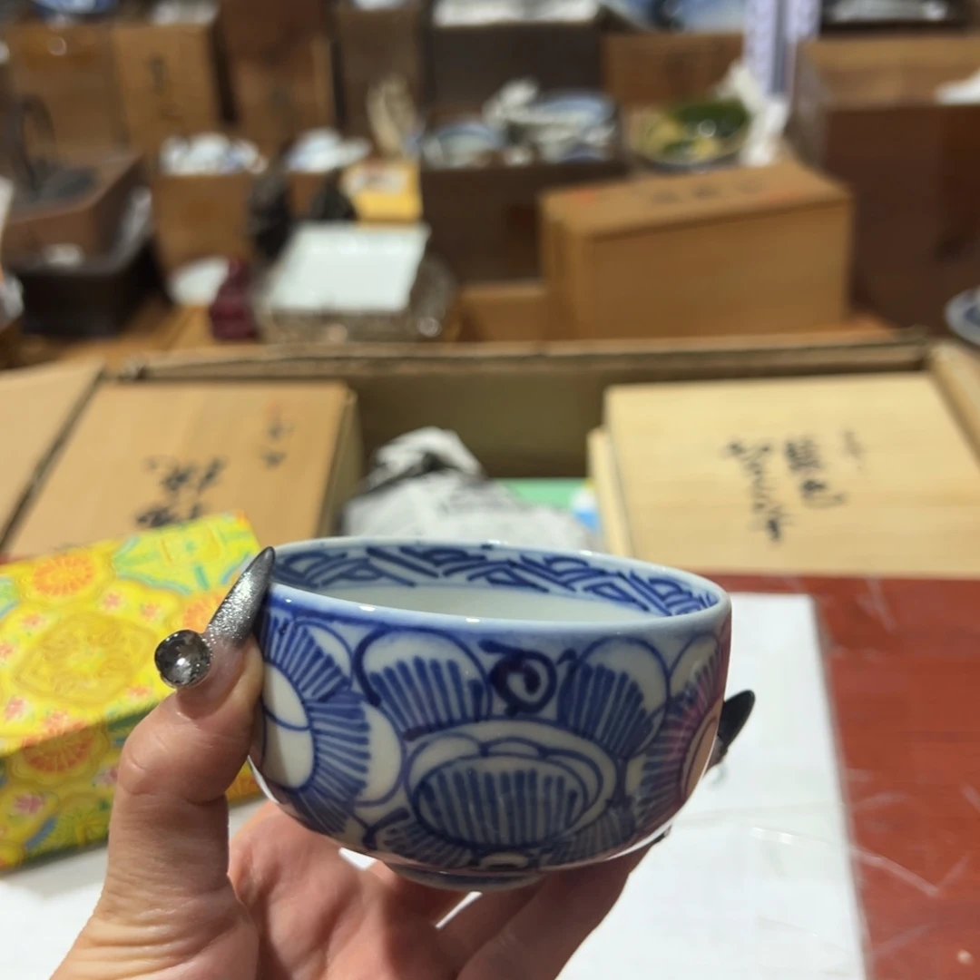 好看的瓷器小杯杯