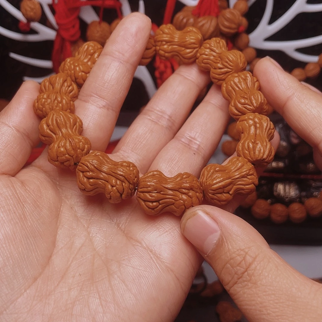 吊坠桃核龙纹桃枭