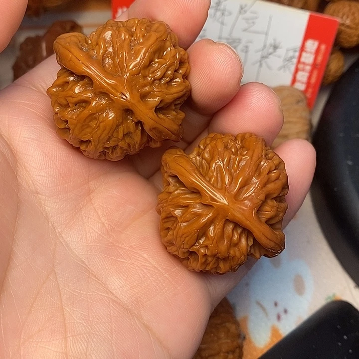 山***峰把件文玩核桃宫40