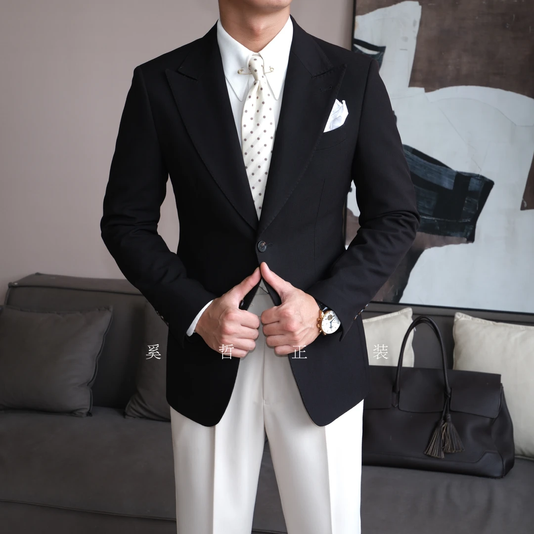 新款男士气质优雅绅士款时尚休闲戗驳领单排扣单西服外套